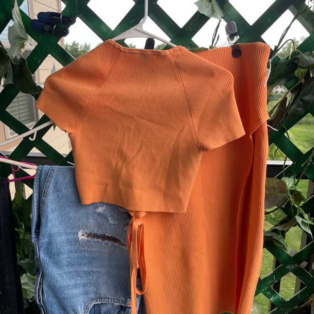 Express Vibrant Orange Ribbed Set - Picture 2 of 3